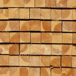 Comment poser des tasseaux sur un mur ?